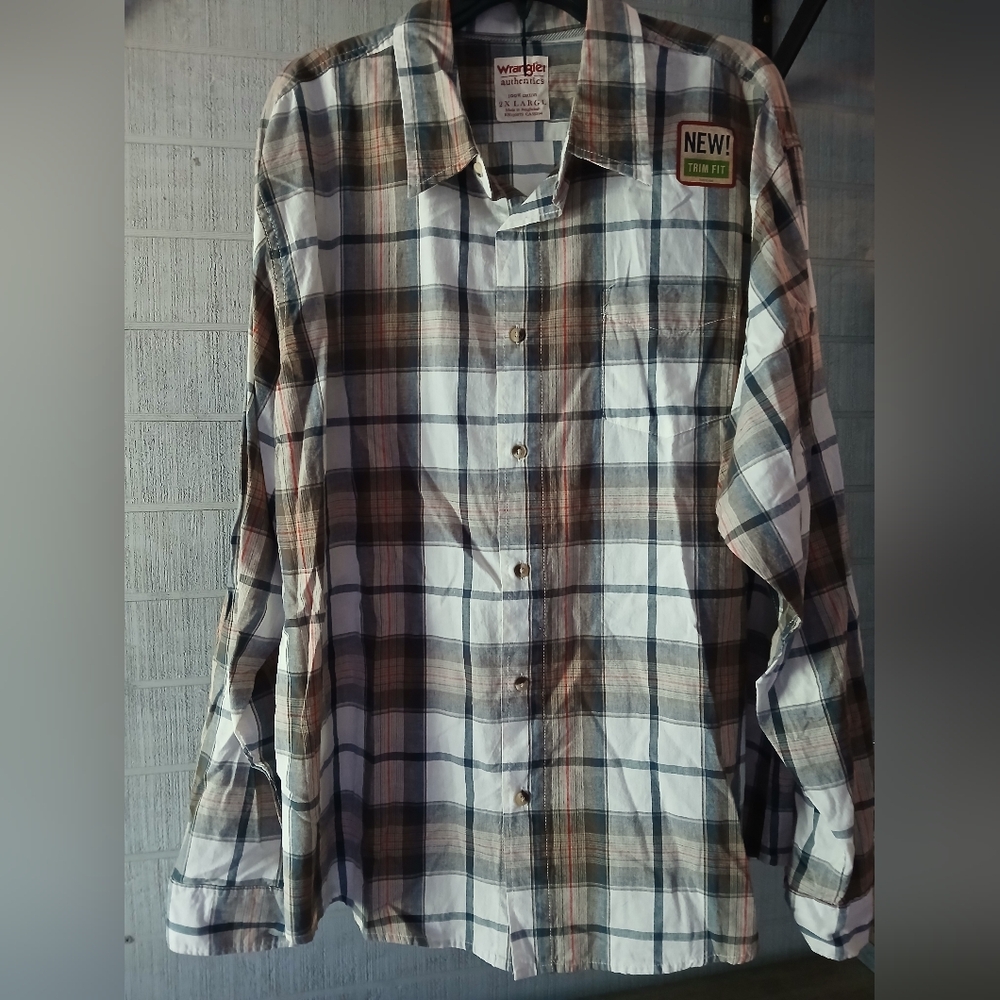 Wrangler Men's Plaid Button Down Shirt - Brown, White, Blue
